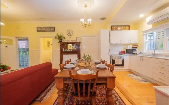 Brentwood Cottage