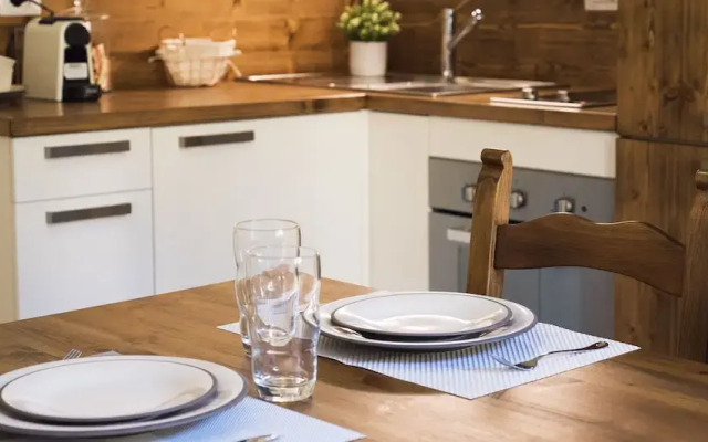 Altido Wood and White With Lake View