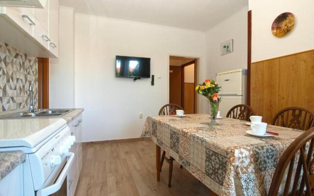 Apartments Marija 841