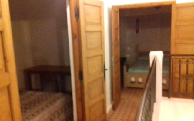 House With 3 Bedrooms in Rabat, With Furnished Terrace - 800 m From th