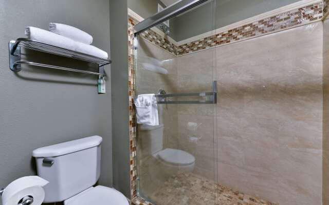 Comfort Suites Airport Tukwila Seattle