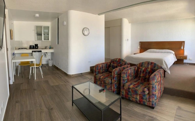 Dali Suites - Adults Only