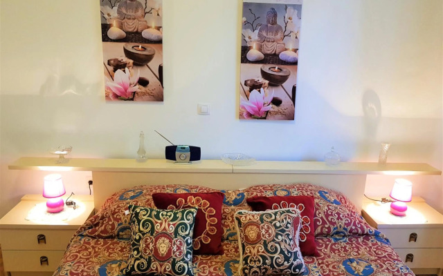 Noemi City Apartments