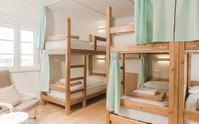 Albergue La Yalga - Hostel