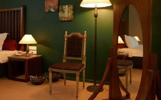 Calidus Hotel