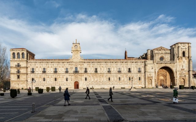 Parador de León