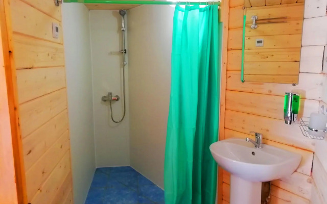 Зелёный колобок