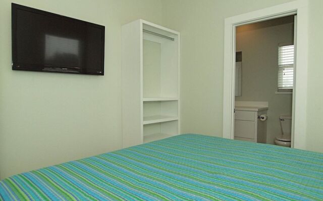 Beach Club Clubhouse 1