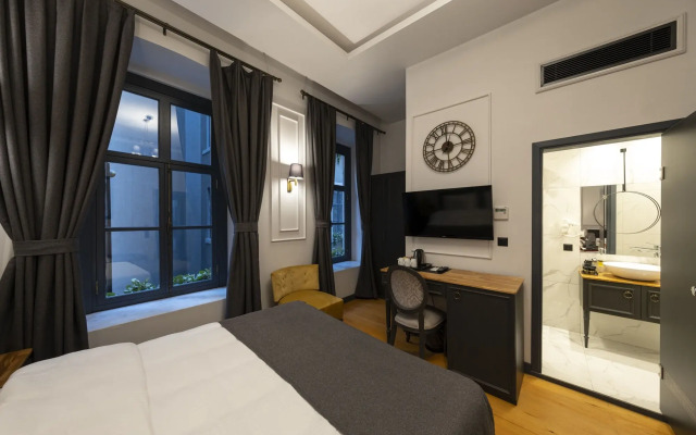 Ferman Port Hotel - Special Class