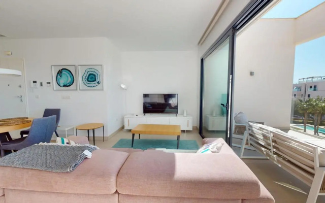 Las Colinas Golf, Luxury Penthouse
