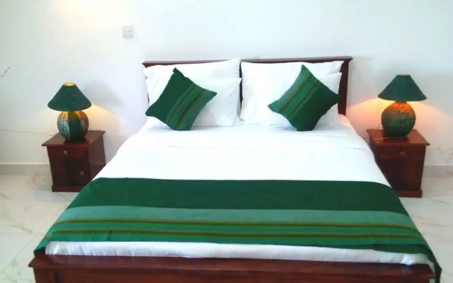 Green Tulip Hotel Kandy