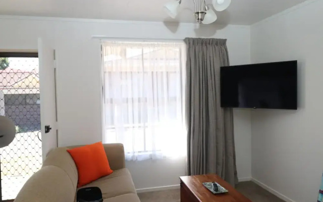 Sunny Unit on Grey Street