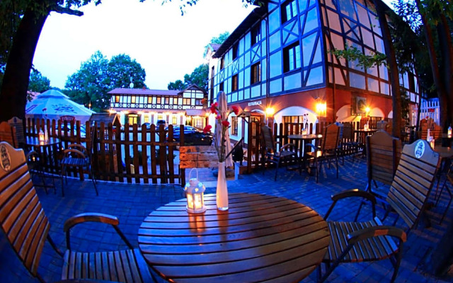 Hotel Camelot