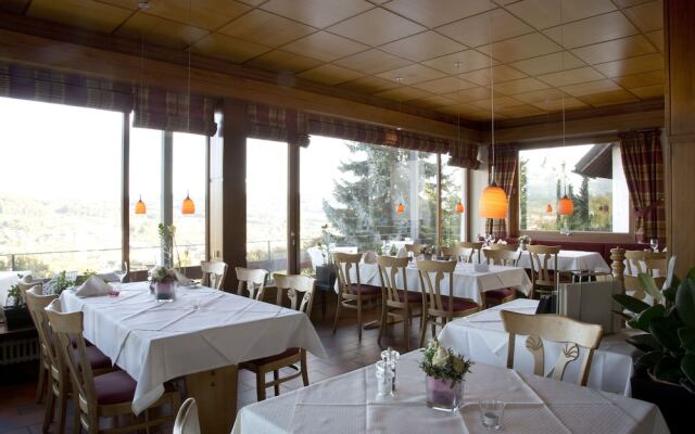 Maien Hotel & Restaurant