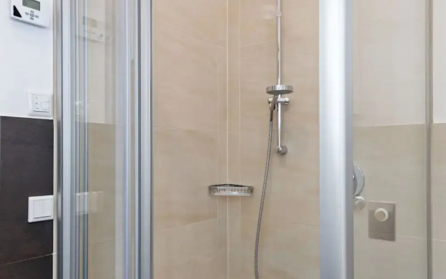 Cosy Apartment in Neukirchen am Großvenediger With Balcony