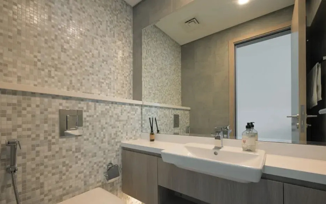 KOHH - 2BR in Stella Maris Tower