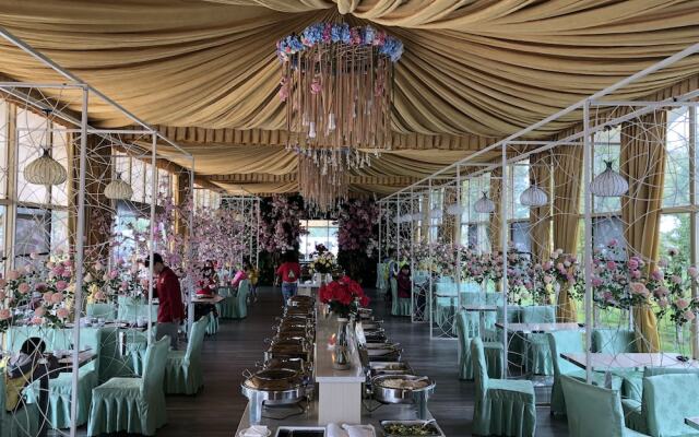 Micheng RV Lijiang Camping