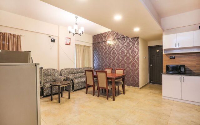 Fabhotel Frazer Suites