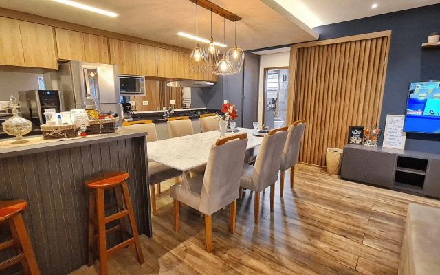 Loft Lindo com Ar Condic, WIFI, Perto de Capivari