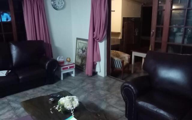 Stesh Margate Holiday House 12 Sleeper