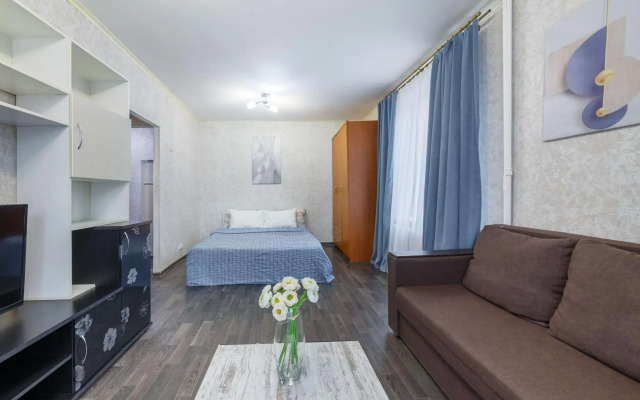 ApartLux on Zhigulevskaya