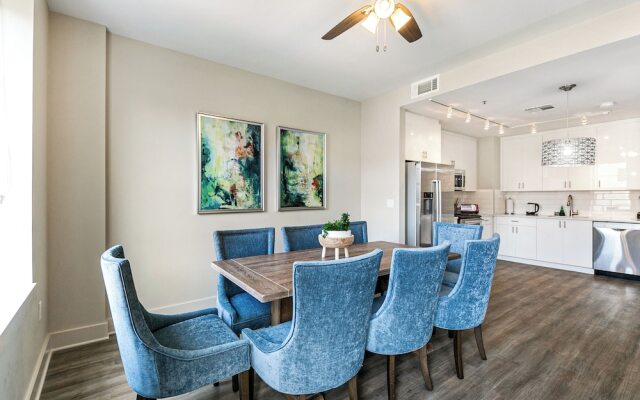 Spacious 4BR Condo Near French Quarter