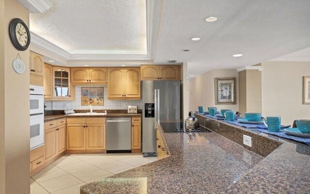 6415 Midnight Pass Road Unit 611