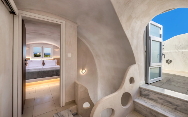 Aelia Luxury Suites Santorini