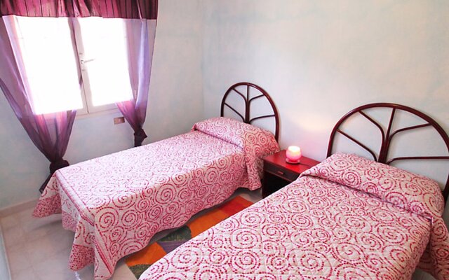 Erika House Is Molas