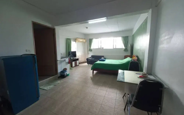 OYO 75474 Funkey Fulung Andy & Tan Guest House