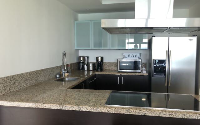 Peninsula Cancun Beachfront