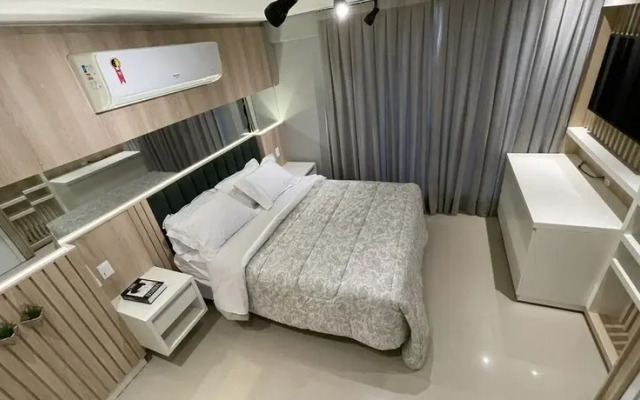 Riverside Residence