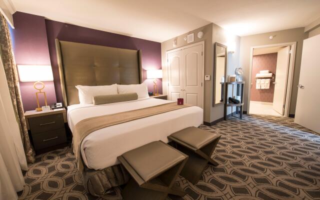 Crowne Plaza Saddle Brook by IHG