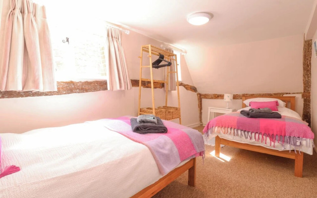 3 The Almshouse