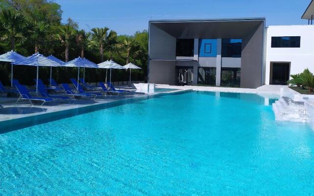 Seabed Grand Hotel Phuket