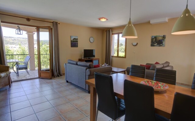 Cosy Villa in Félines-minervois With Swimming Pool