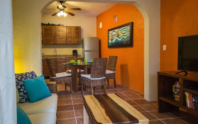 La Buena Vida Suites - Adults Only
