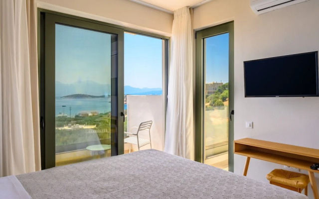 Roots Suites in Crete