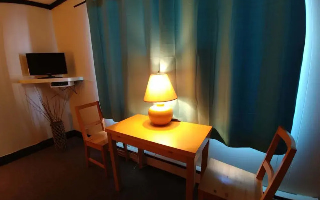 Dwight Riverside Inn