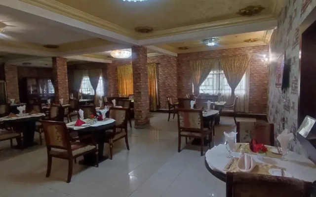 Aridolf Resort Wellness Centre & Spa