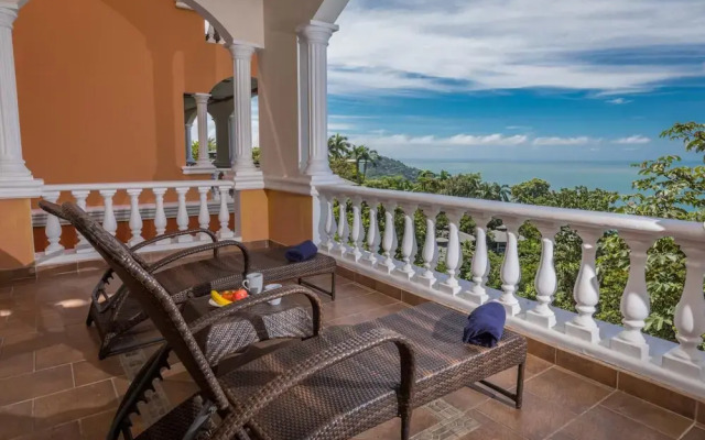Luxury Ocean View Condo - Ultimate Convenience