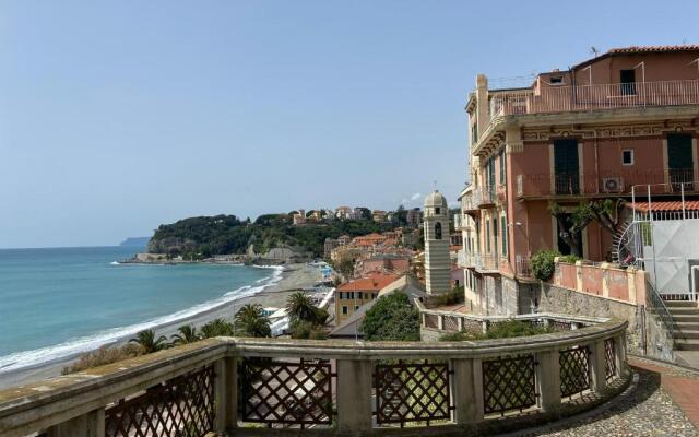 Suite 5 Stelle Nel Borgo di Celle Ligure