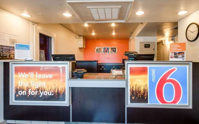 Motel 6 Lenexa, KS - Kansas City Southwest