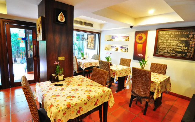 Baan Sukhumvit Soi 20