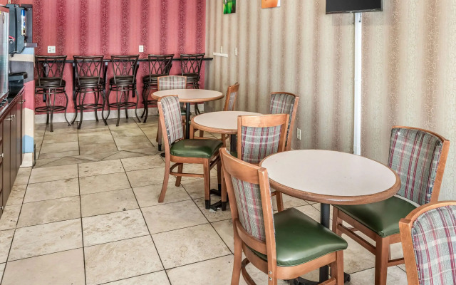 Quality Inn & Suites Mankato East
