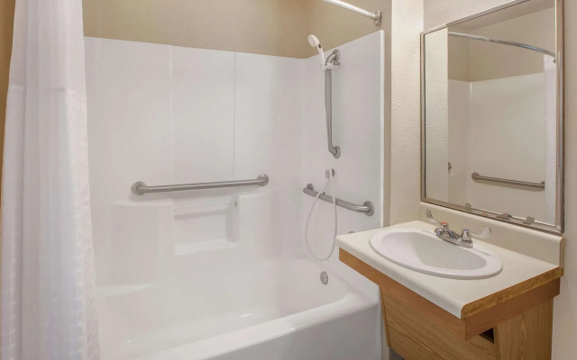 WoodSpring Suites Waco near University