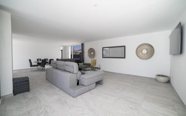 Villa Valhalla (Tina)