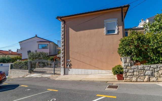 Awesome Home in Selce With Wifi and 3 Bedrooms