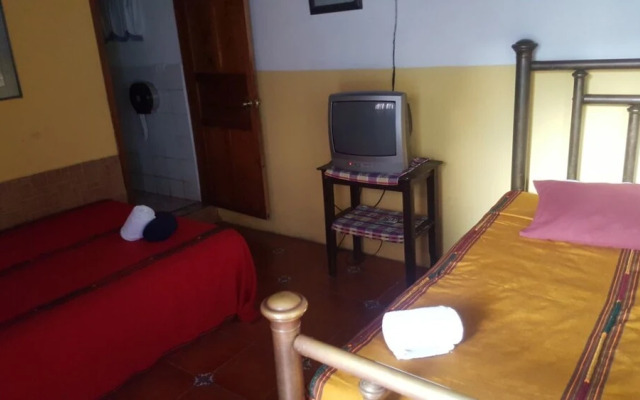 Hotel San Cris