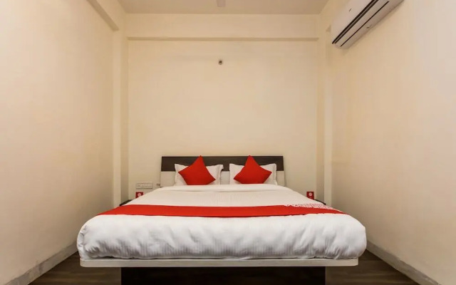 Hotel Emerald Park By OYO Rooms